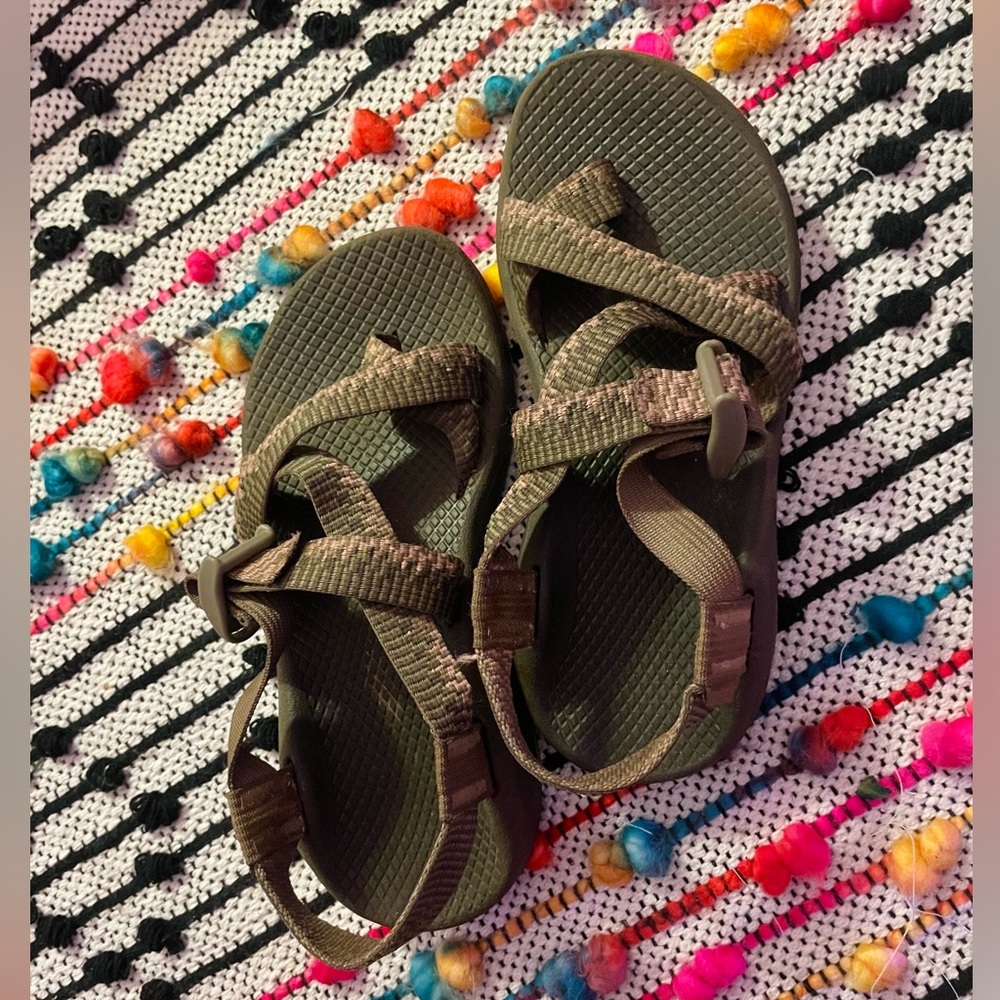 Women’s Z cloud/2 Chaco sandals - olive green & pink